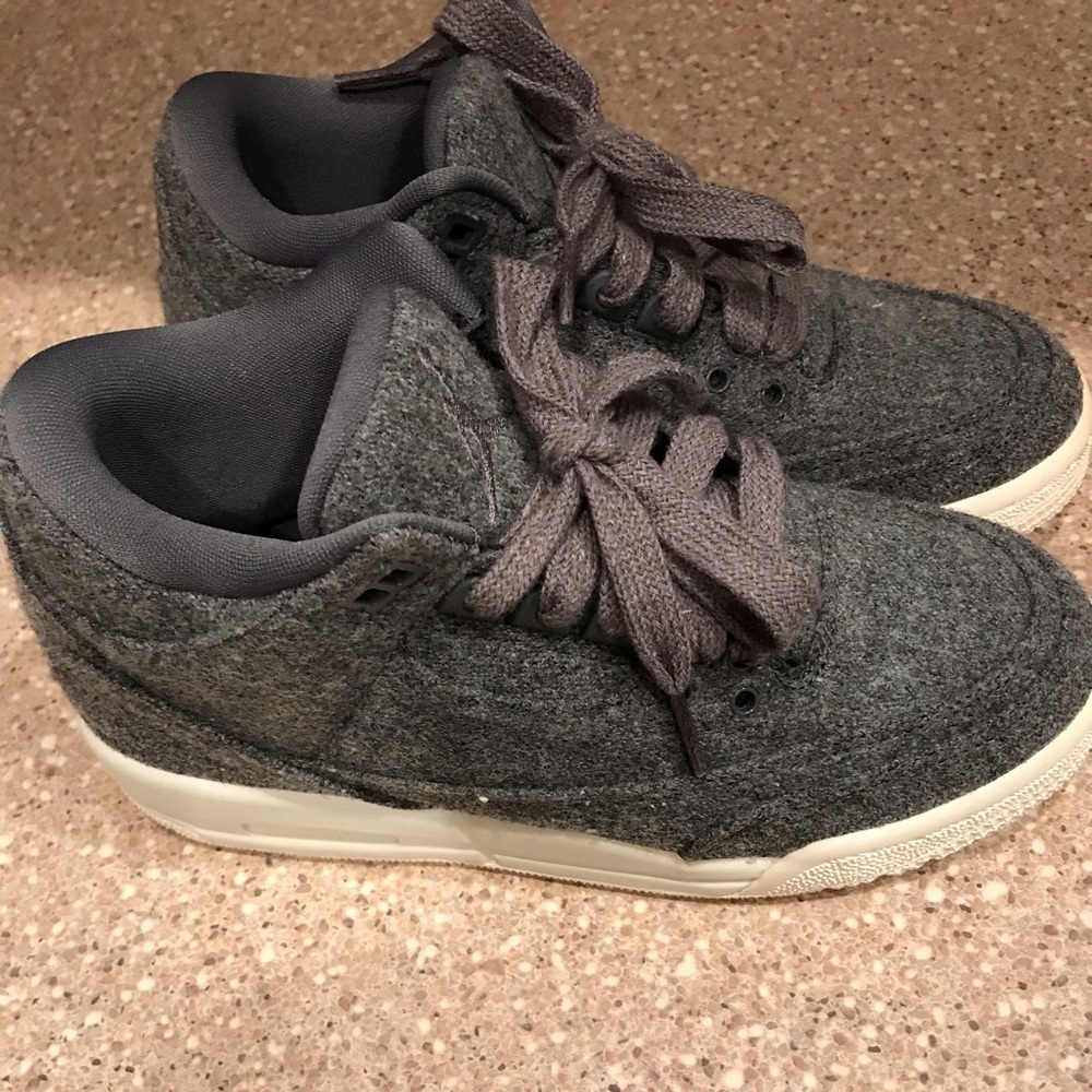 Retro 3 Wool grey...Youth 3.5
